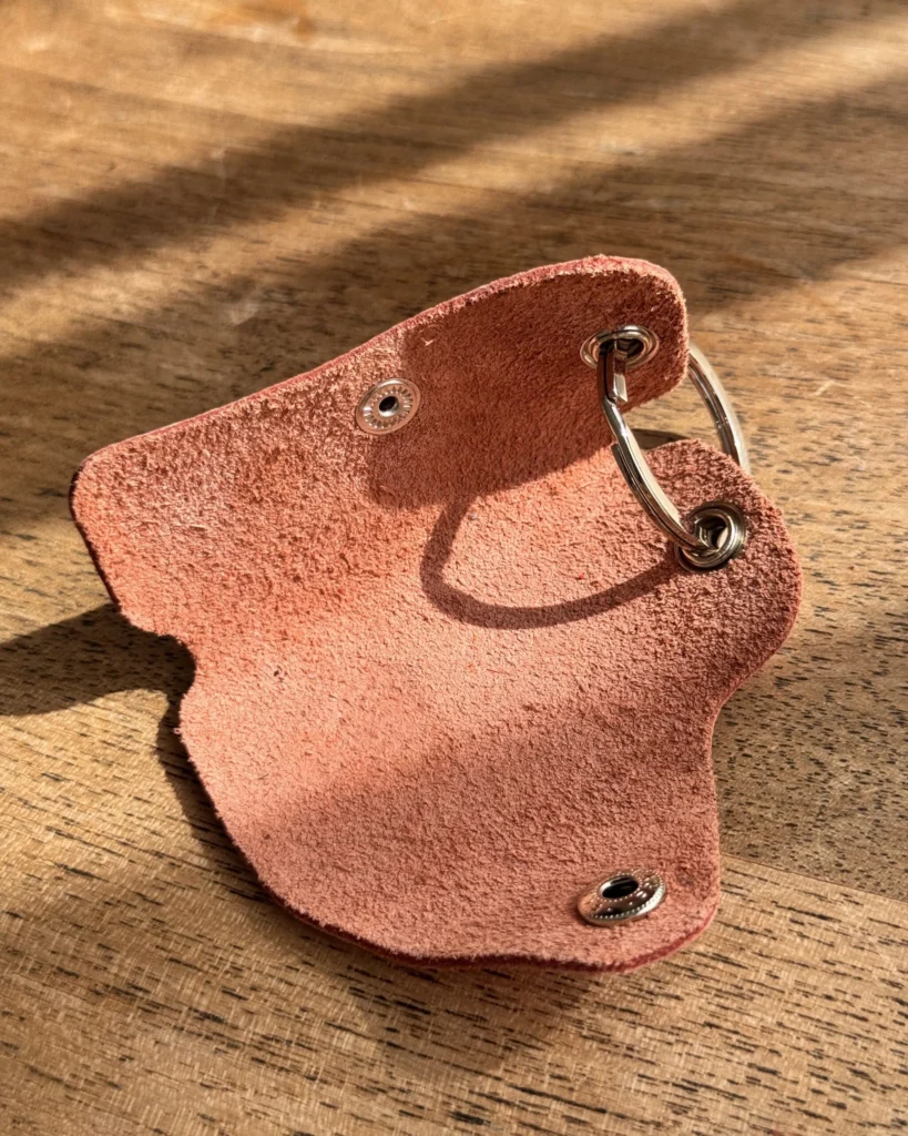 Leather Keyring — Salmon, 2094 — product view 2