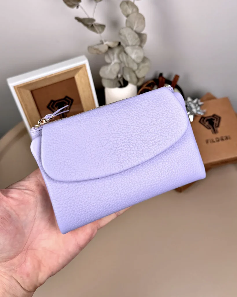 Compact Women's Leather Wallet — Lilac, 2064 — product view 1