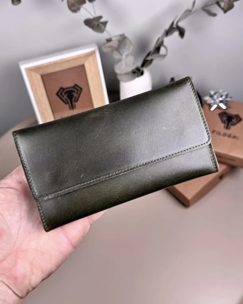 Leather Tobacco Pouch — Green, 2131 — product view 2