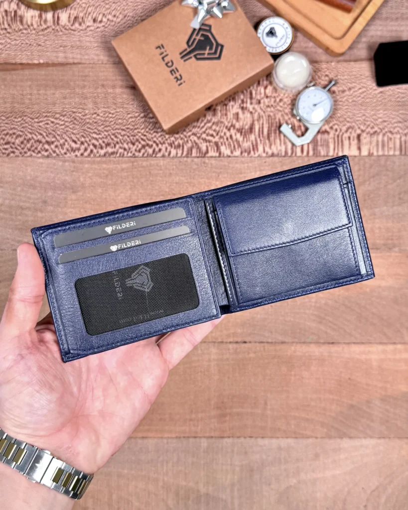 Coin Pocket Men's Leather Wallet — Navy, Arsel, 2147 — product view 1