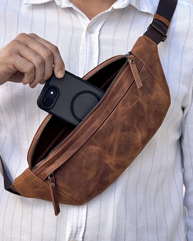 Leather Crossbody Bag — Hazelnut Brown, 2164 — product view 2