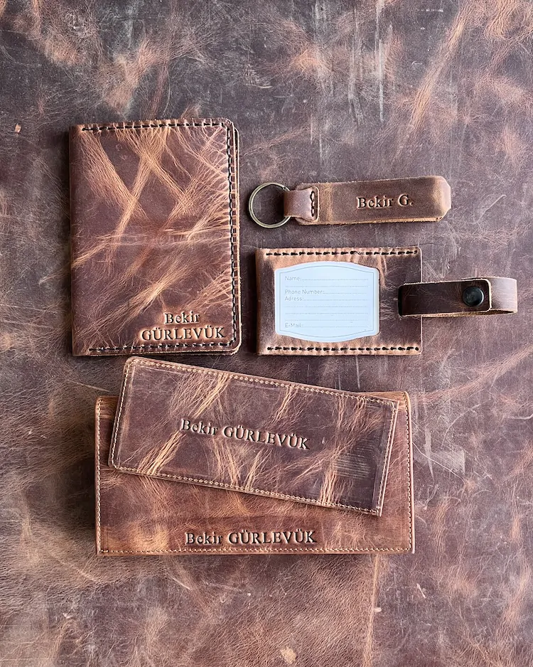 Distressed Leather Gift Set — Hazelnut Brown — product view 1