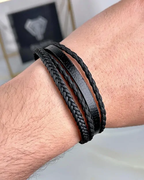 Magnetic Leather Bracelet — Black — product view 2