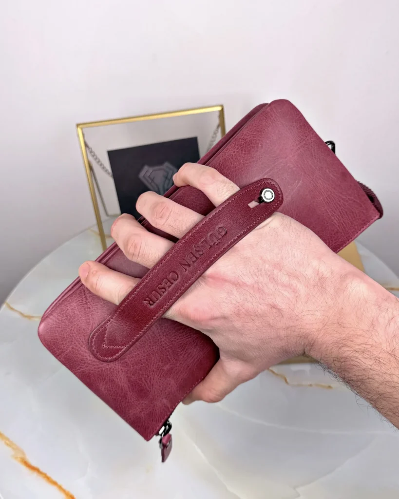 Women's Leather Handbag — Burgundy, 2029 — product view 2