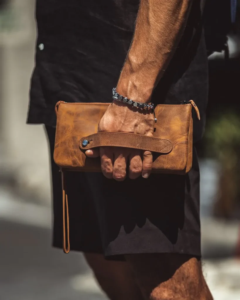 Men's Leather Handbag — Hazelnut Brown, 2029 — product view 1