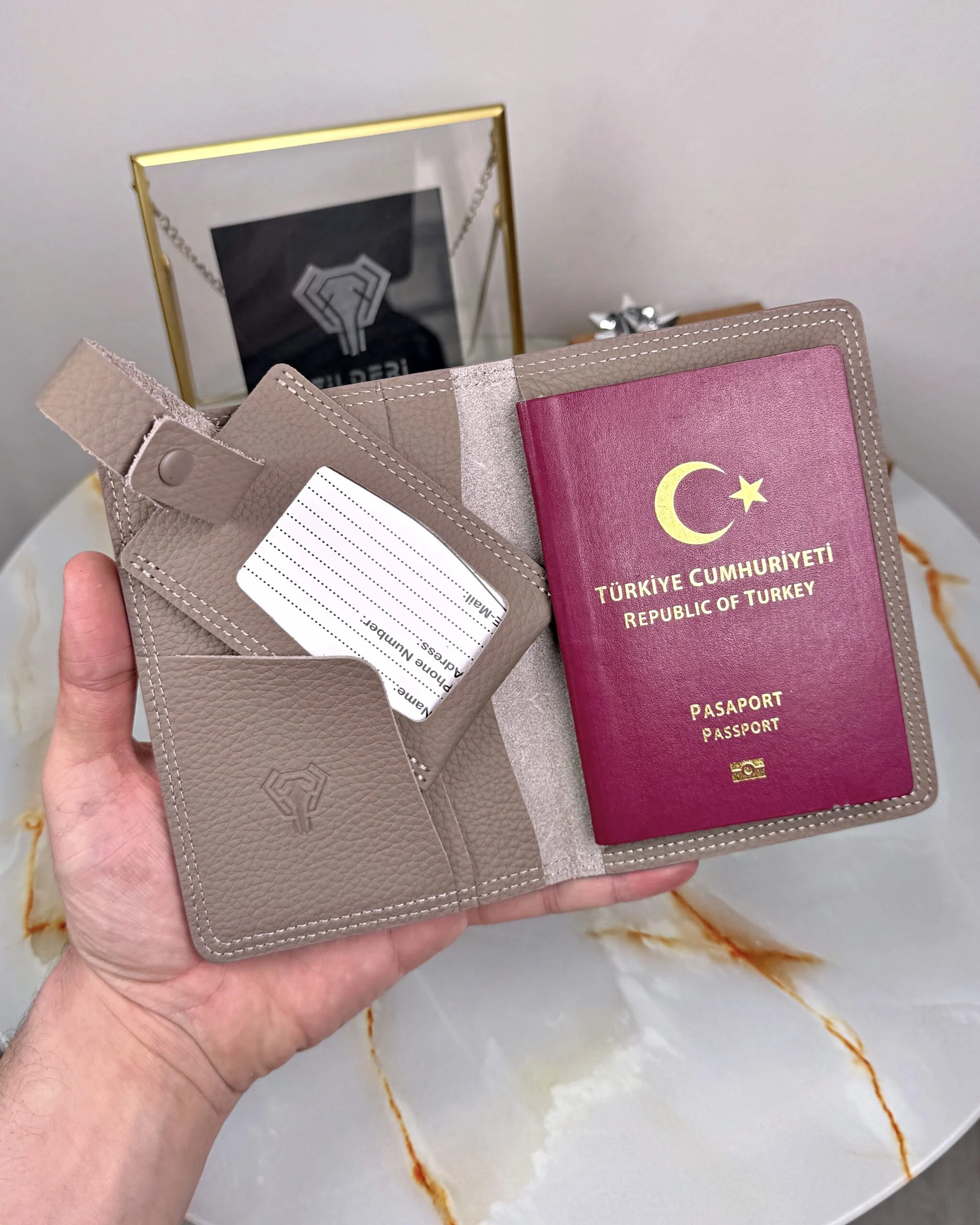 Taupe
