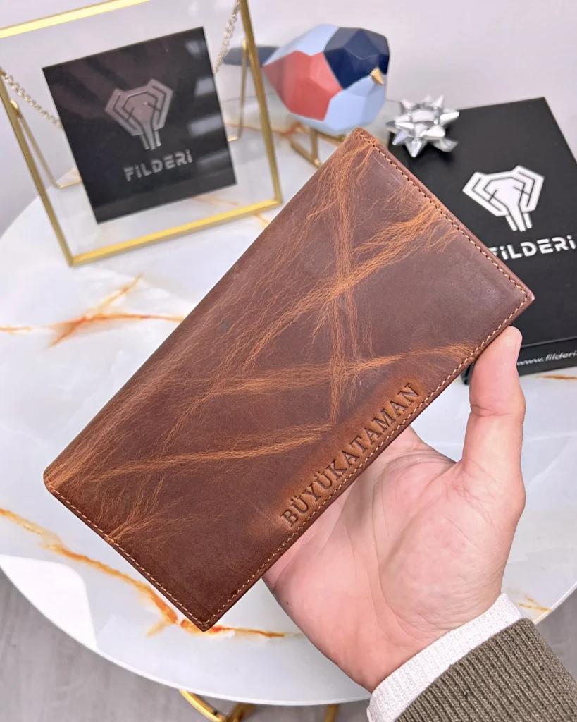 Magnetic Leather Phone Wallet — Hazelnut Brown, 2047 — product photograph